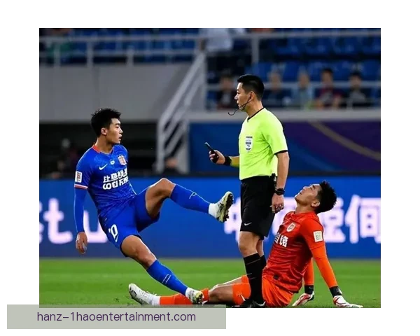 广州队中甲仅获第三无缘升级引发球迷热议 广州队中甲仅获第三无缘升级引发球迷热议